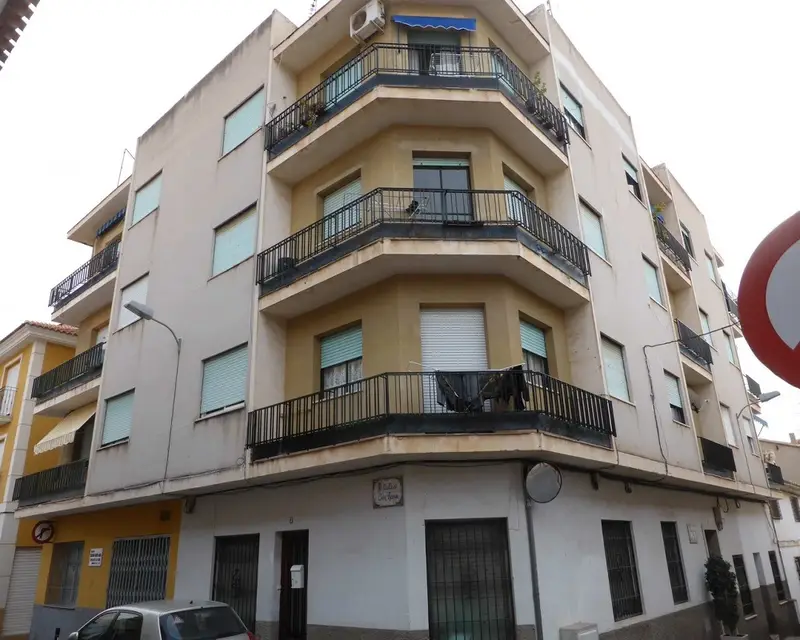 Piso 108 m2 4 habitaciones Totana
