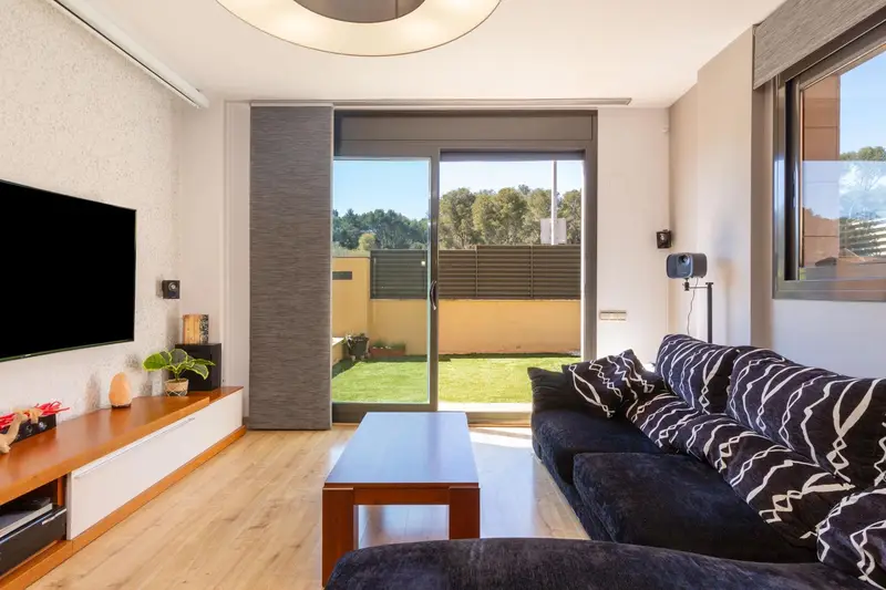 Venta Casa con terraza en Can Querol, Polinya - Ref: RA1362