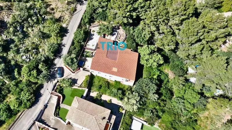 Finca Rustica con 3 Viviendas en Esporles Mallorca