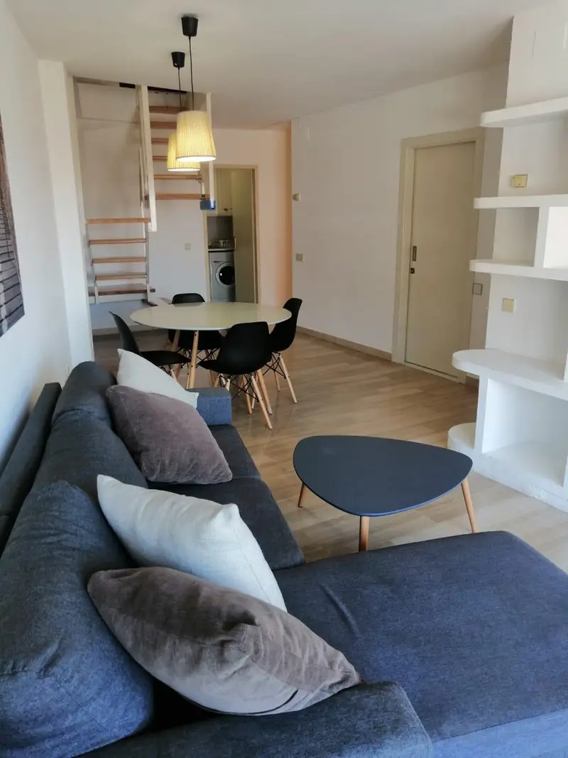 Alquiler Atico Duplex Rectorat Lleida 75m2 Terraza 2 Habitaciones