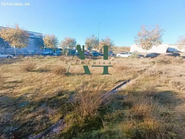 Parcela Industrial en Malpartida de Caceres 1200m2