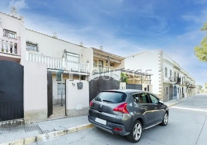 Adosado en Burguillos Sevilla 102m2 4 dormitorios 3 baños