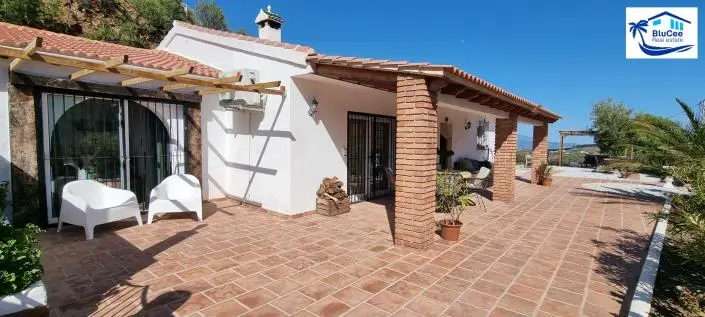 Casa de Campo en Venta cerca de El Borge Malaga