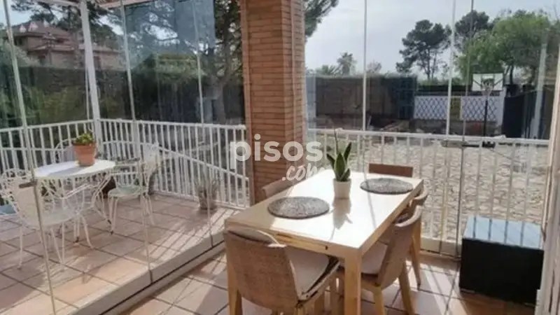 Chalet en Venta en Linares - Urb La Cruz