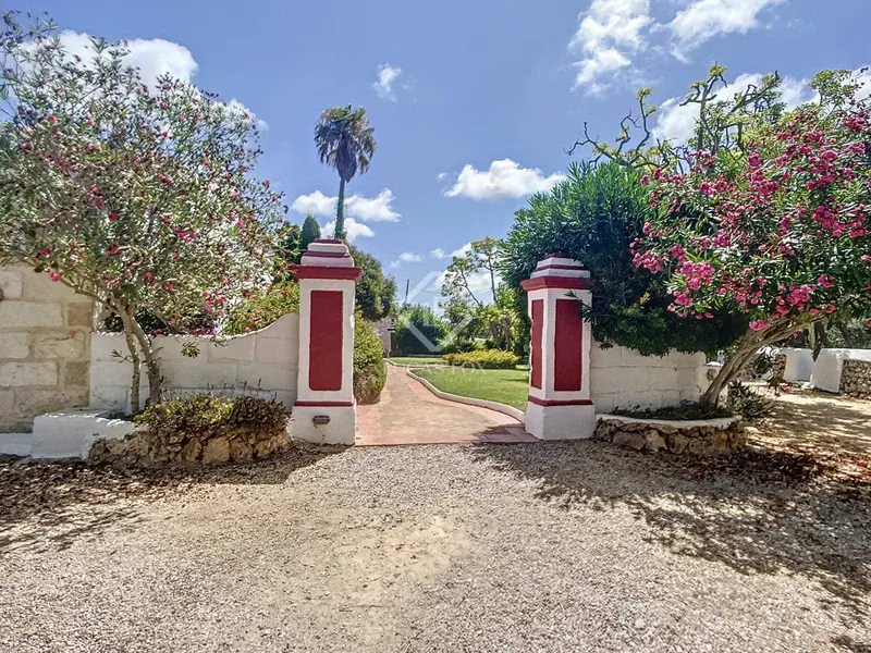 Finca Rústica con 10 Dormitorios y 10 Hectáreas en Menorca
