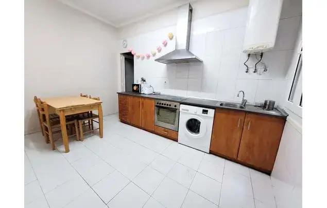Habitaci
ón en Alquiler Bilbao Estancia Media Larga