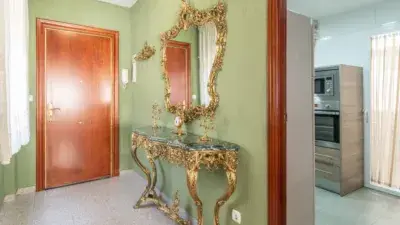 Piso en Venta en Centro 3 Dormitorios 2 Baños Terraza Sierra Nevada
