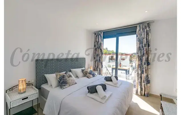 Apartamento 2 Dormitorios Cómpeta 67m² Terraza Vistas