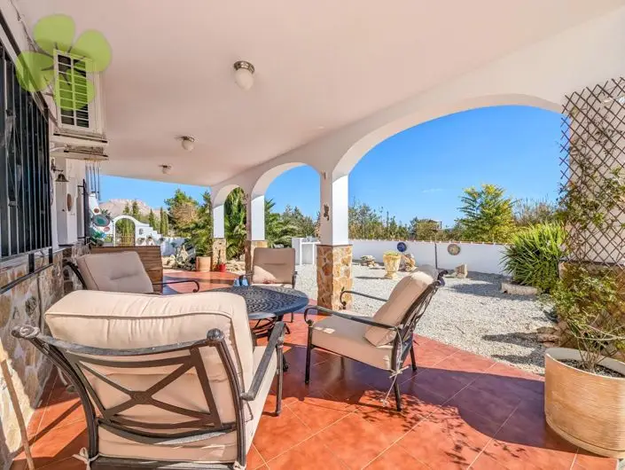 Cortijo 4 Dormitorios en Venta cerca Velez Rubio