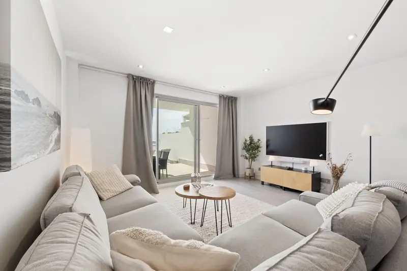 Apartamento en Benalmádena Pueblo con Piscina y Garaje