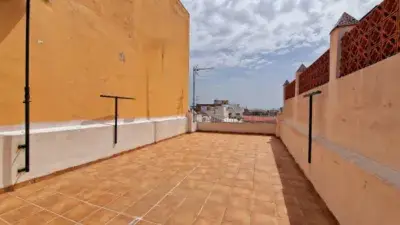 Casa en venta en Jerez cerca Universidad - 3 plantas con azotea