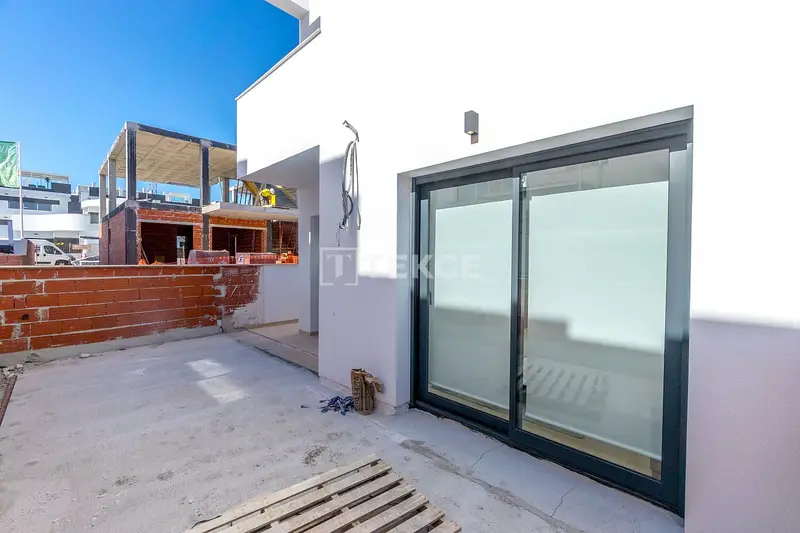Apartamentos Torrevieja Costa Blanca: Vistas Panorámicas y Lujo