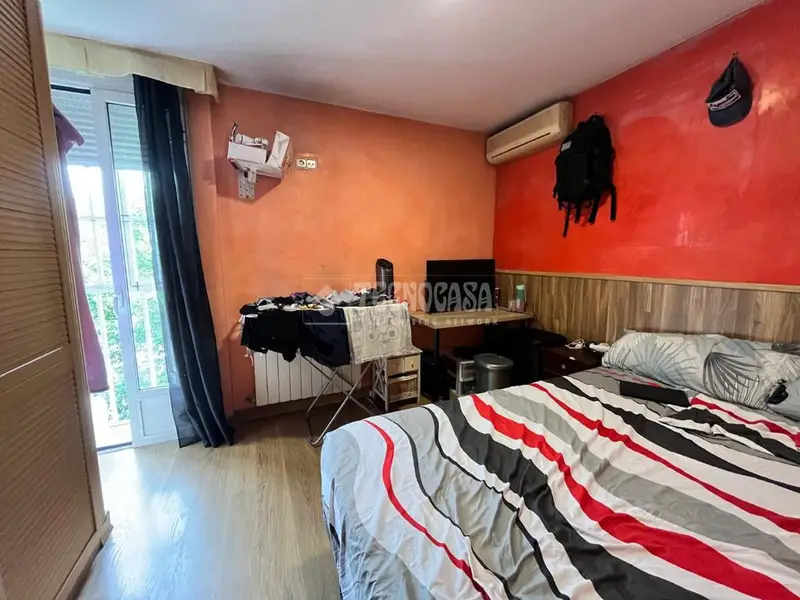 Chalet Adosado Reformado en Madrid 4 Habitaciones 3 Banos