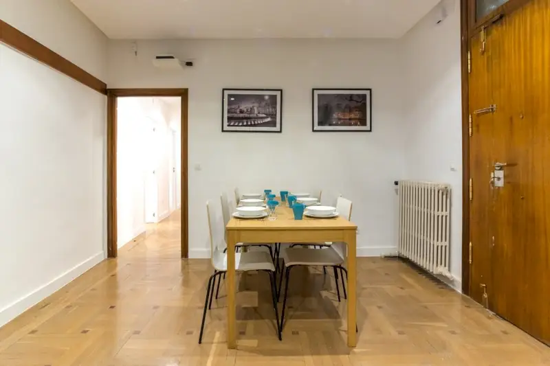 Habitacion con dos balcones en Chamberi