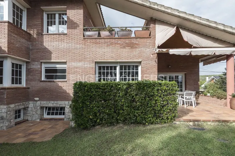 Chalet de Lujo en Venta Can Trabal Olèrdola Barcelona