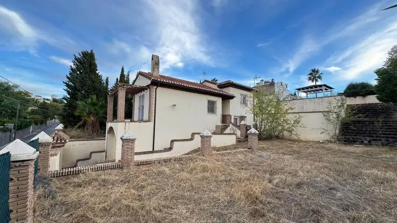 3 Cuarto Villa en Venta Otura Granada