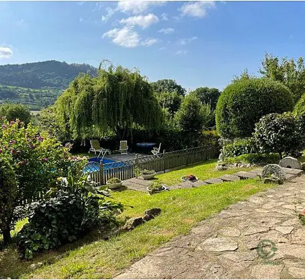 Casa en Asturias con Vistas y Piscina Cerca de Gijon