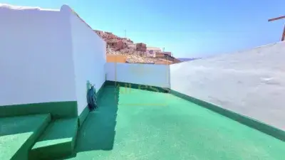 Casa en Venta Hellin 4 Dormitorios Terraza Chimenea Renovada