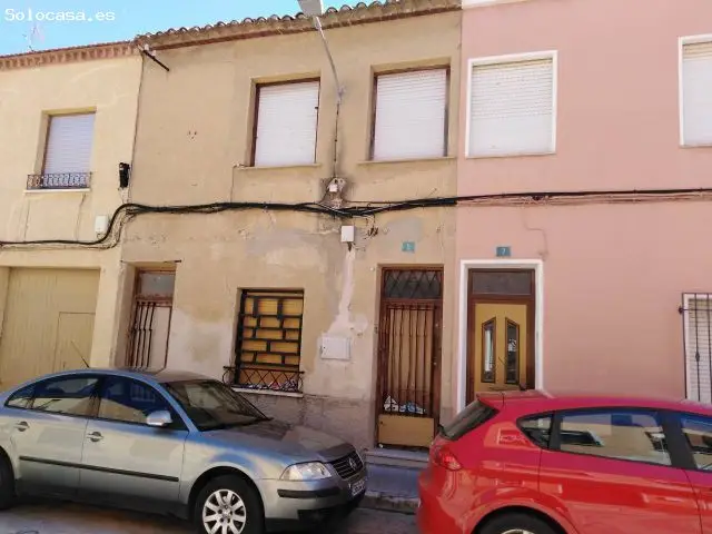 Casa en Venta en Almansa Albacete para Reformar o Demoler