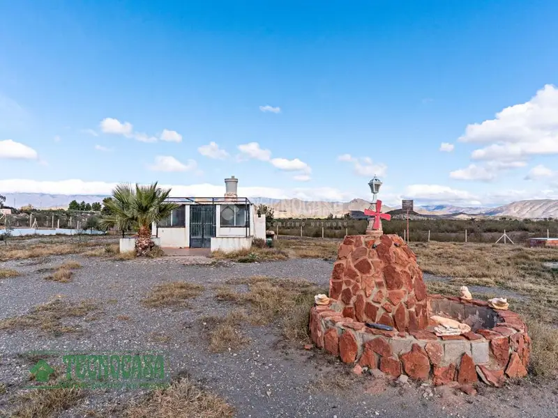 Casa en Venta en Tabernas: Finca Rústica con 13000m2