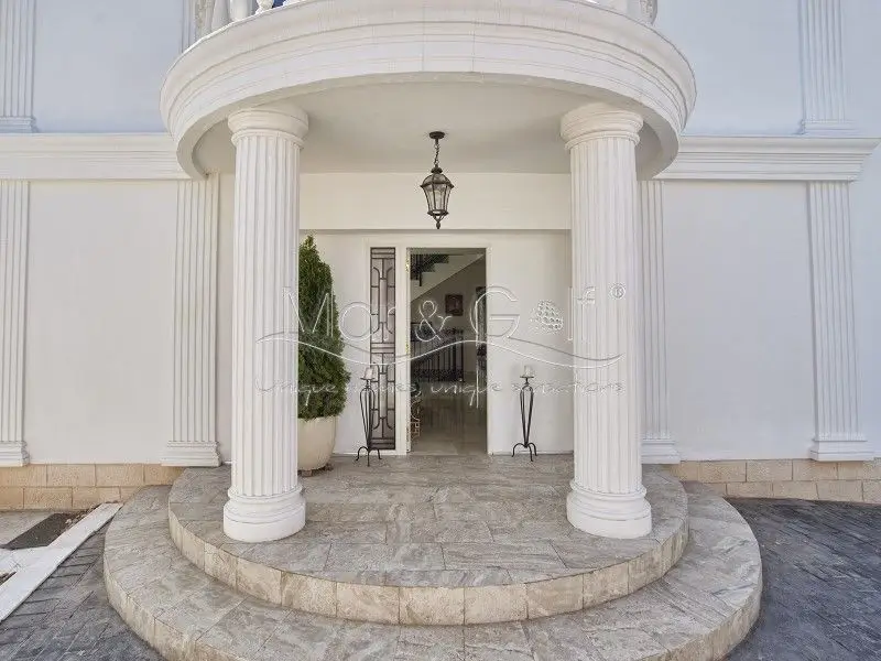 Venta Villa con garaje en Venta Lanuza - Ref: V178-6