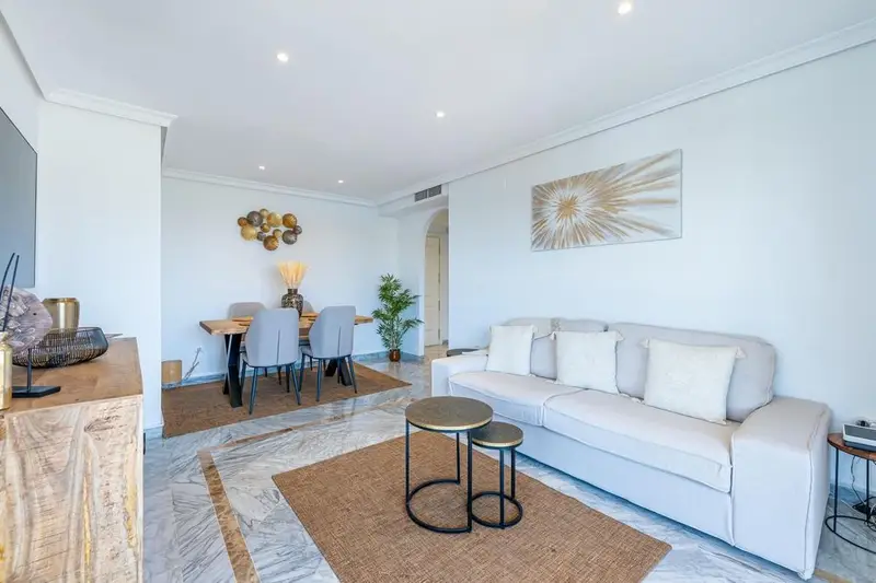 Apartamento en Nueva Andalucia con Vistas Panorámicas