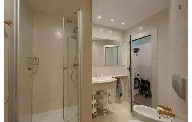 Alquiler Apartamento 7 Dormitorios Barcelona 3-24 Meses