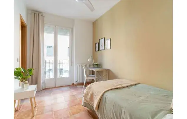 Alquiler de habitaciones en Madrid - Apartamento amueblado