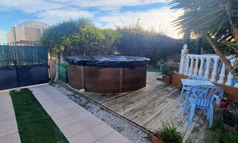 Chalet Independiente 3 Dormitorios Villamartin Orihuela Costa