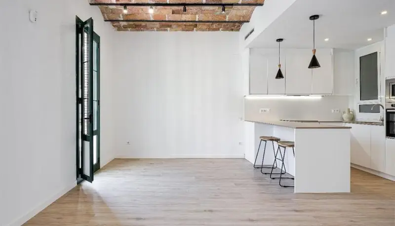 Piso Reformado Sant Antoni Barcelona 3 Habitaciones
