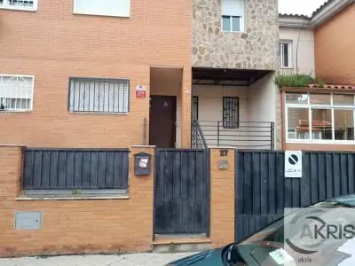 Chalet Adosado 3 Dormitorios Pantoja Toledo