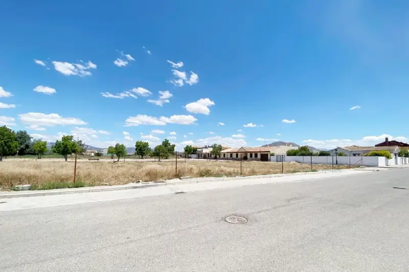 Venta Terreno en Fuente Vaqueros: Solar Urbano para Construir