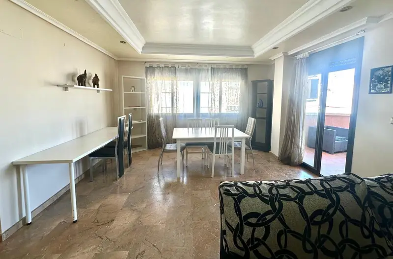 Apartamento 4 Dormitorios Torrevieja Cerca Puerto