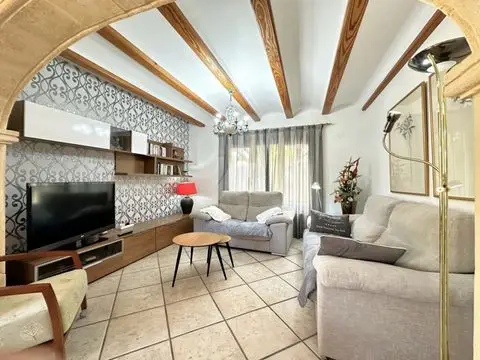 Villa Mediterránea en Moraira con Piscina Privada y Barbacoa