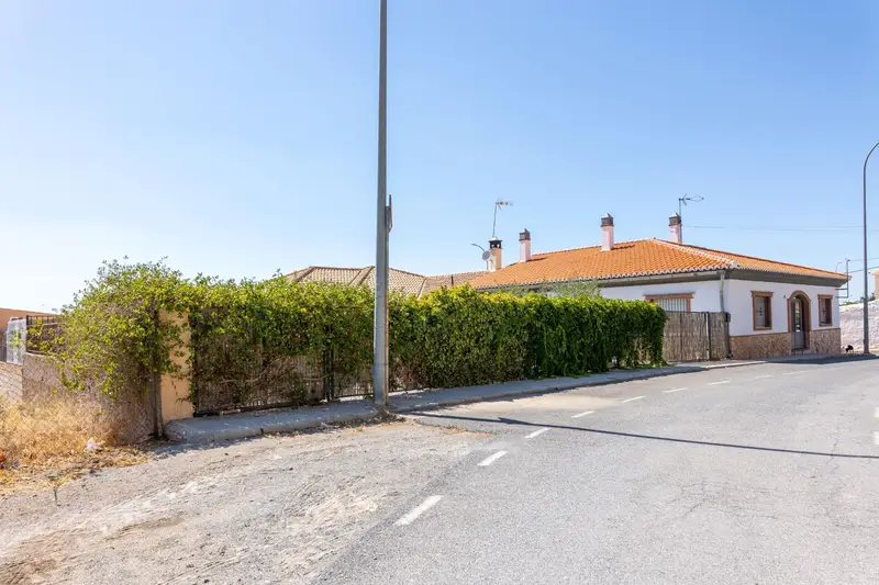 Venta Casa Jardin Hernán Valle Guadix 4 Dormitorios 2 Baños