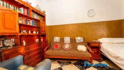 Casa en venta en Chilches 6 dormitorios 2 baños 191m2