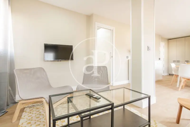 Atico Reformado en Ponzano Madrid 87m2 Terraza Amueblado