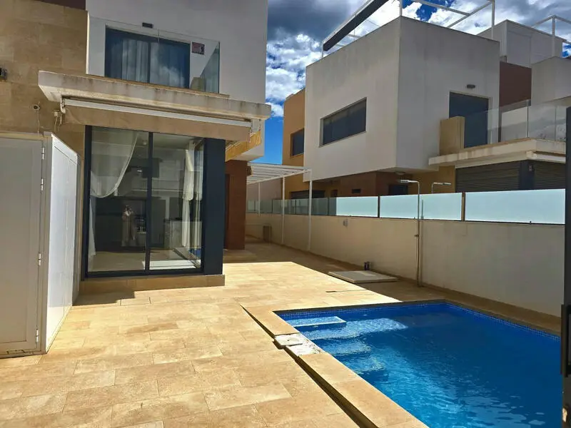 Villa en San Pedro del Pinatar con Piscina Privada