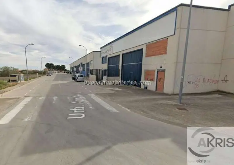 Nave Industrial en Venta El Viso de San Juan