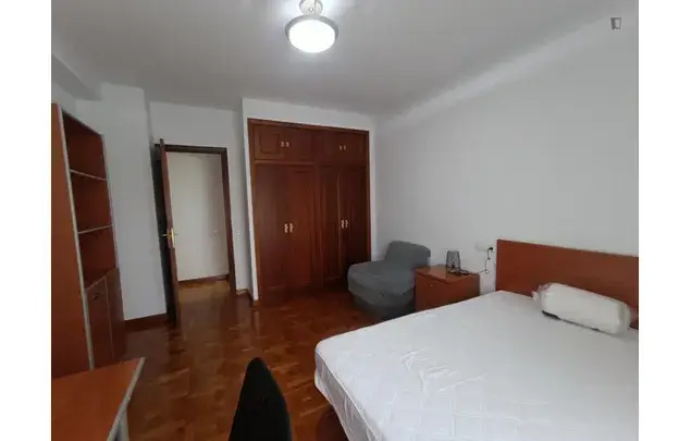 Alquiler Apartamento 6 Dormitorios Pamplona 3-24 Meses