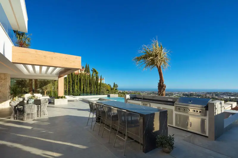 Villa Lujo 5 Dormitorios La Quinta Benahavis