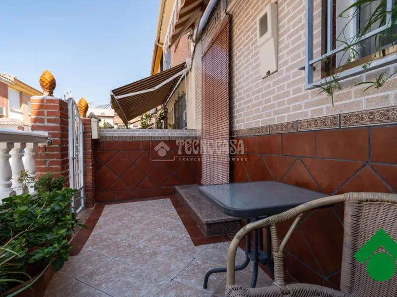 Chalet en Albolote 160m2 3 Dormitorios Sótano