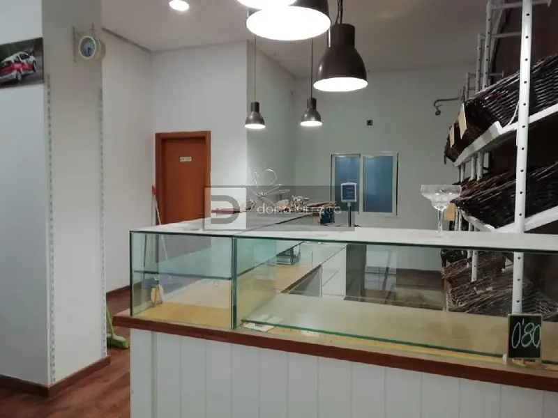 Venta Local Comercial Ourense 120m2 Tres Plantas
