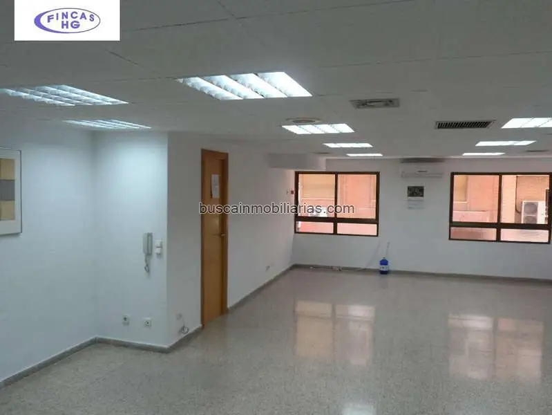 Oficina en venta Alicante: Cuatro despachos, totalmente equipada