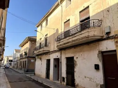 Casa Señorial en Moncada 7 habitaciones 3 baños 312m2