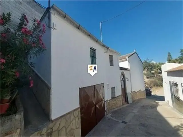 Casa Rural con 6 Dormitorios y Garaje en Sabariego