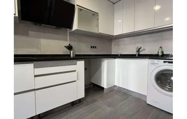Habitación en Madrid zona céntrica moderna y cómoda