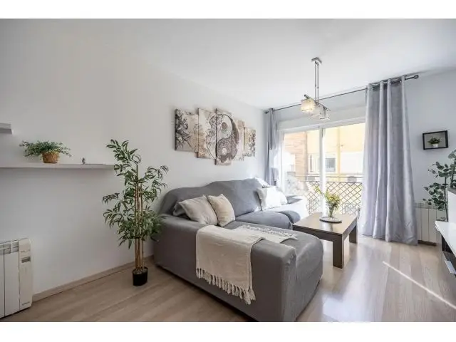 Precioso piso amueblado en Cullar Vega con garaje y trastero