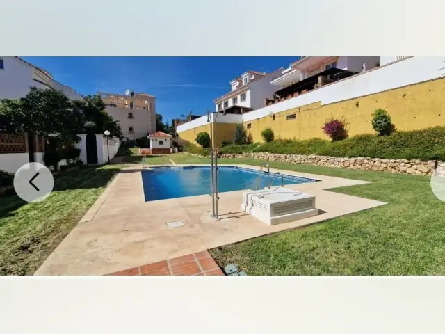 Adosado de 5 Dormitorios en venta Sierrezuela, España