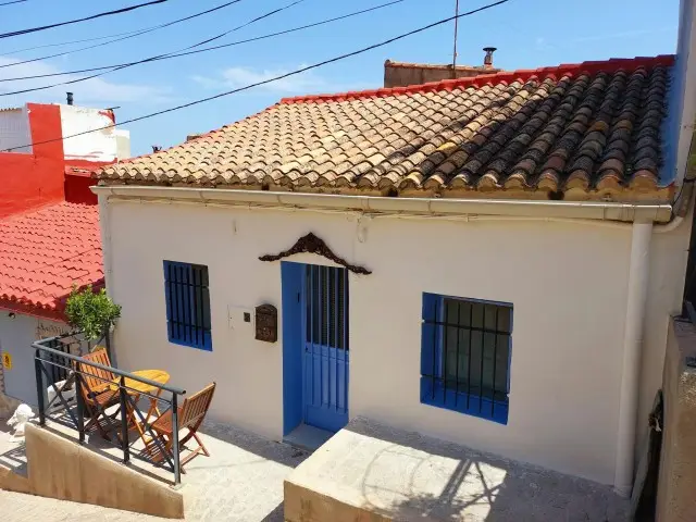 Casa con encanto en Sagunto 4 dormitorios alquiler a corto y largo plazo